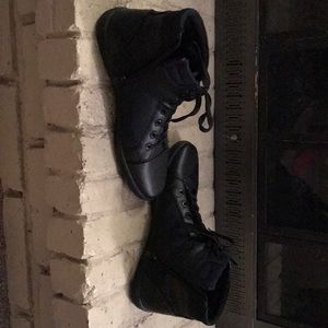 Kenneth Cole Unlisted Black Leather Sneakers